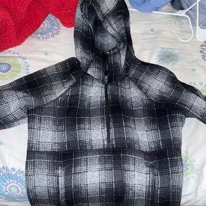 North face pull over